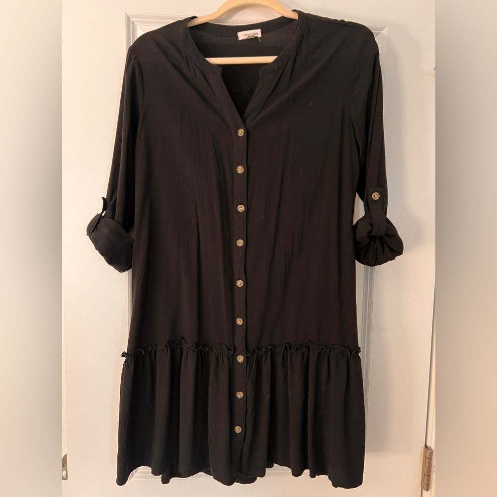 Eyeshadow size L black drop waist button up ruffle dress